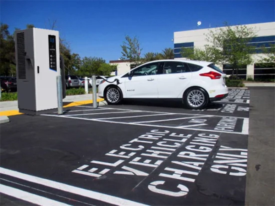 Estação de carregamento de carro EV Pevc3107 180kw 200A Max Carregador DC para veículo elétrico para carro/ônibus EV